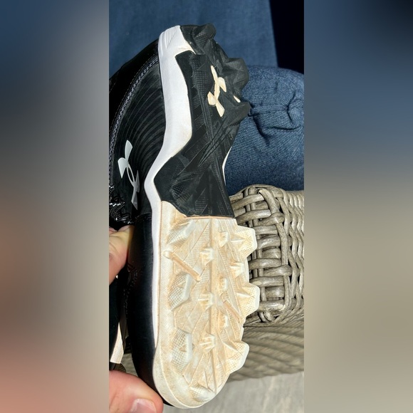 UNDER ARMOUR MENS BOYS BASEBALL CLEATS SHOES - Picture 3 of 4